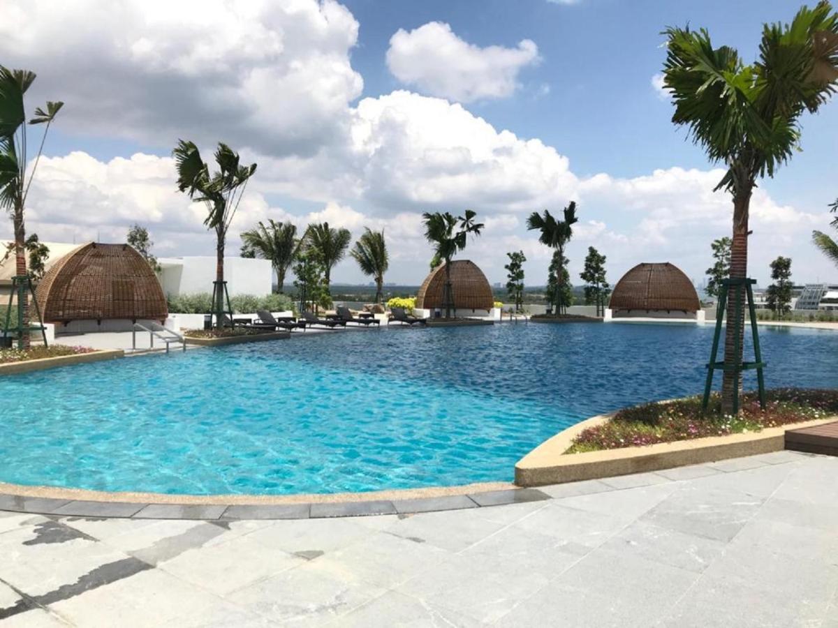 Almas Suite Puteri Harbour-T- Legoland-JB新山- SG新加坡 努沙再也 外观 照片