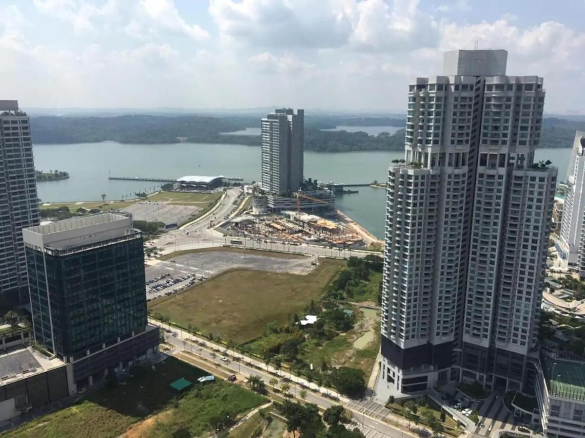 Almas Suite Puteri Harbour-T- Legoland-JB新山- SG新加坡 努沙再也 外观 照片