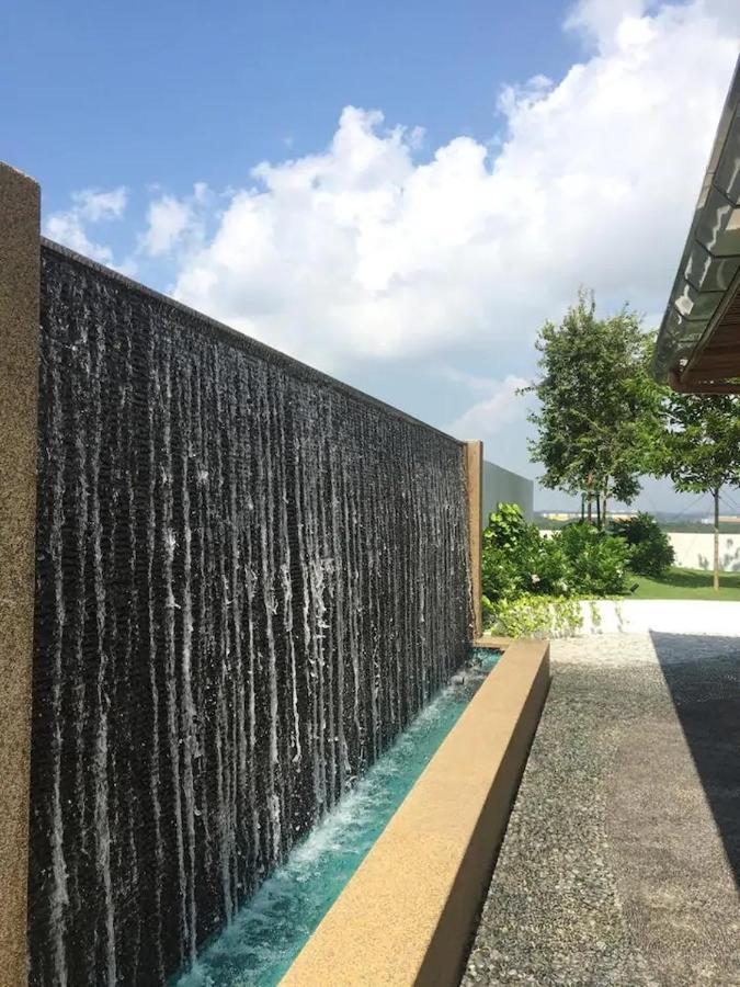 Almas Suite Puteri Harbour-T- Legoland-JB新山- SG新加坡 努沙再也 外观 照片